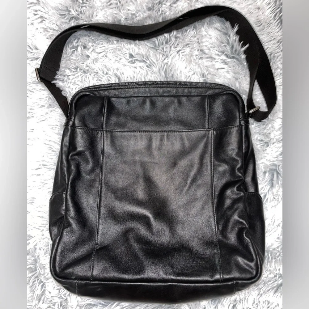 TUMI Genuine leather shoulder bag for man 